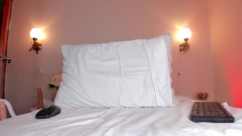 Hi I am Dani online show from 02/26/25, 05:50