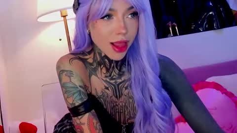 Snapshot of dani_valen chatting on 11/26/25, 11:06 Dani online show from 11/26/25, 11:06