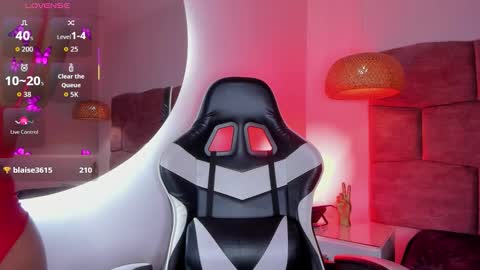   online show from 12/23/25, 03:04