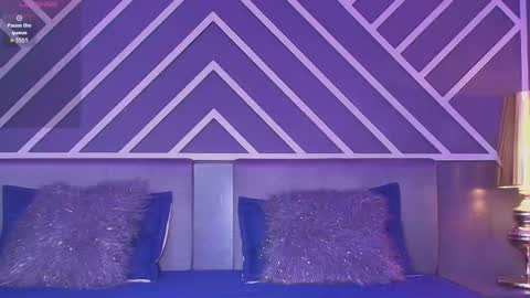 Snapshot of daniaramirez chatting on 12/17/25, 12:22 DANIA online show from 12/17/25, 12:22