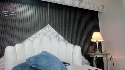 Snapshot of danicollinn chatting on 11/14/25, 09:13 Daniela online show from 11/14/25, 09:13