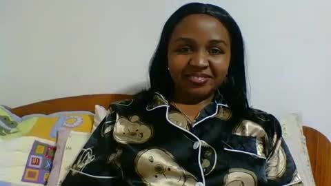 danie80704 online show from 09/19/25, 06:52