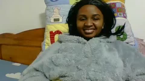 danie80704 online show from 09/23/25, 07:06