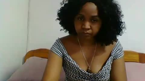 danie80704 online show from 10/26/25, 02:34