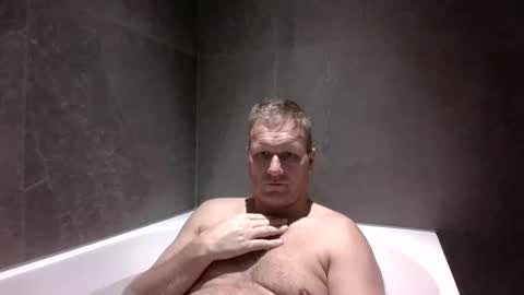 daniel0805 online show from 12/13/24, 09:24