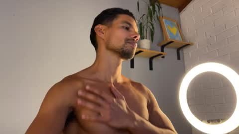 Snapshot of daniel0910s chatting on 01/28/25, 07:53 Daniel online show from 01/28/25, 07:53