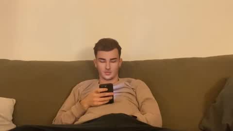 daniel200002 online show from 12/08/24, 05:55