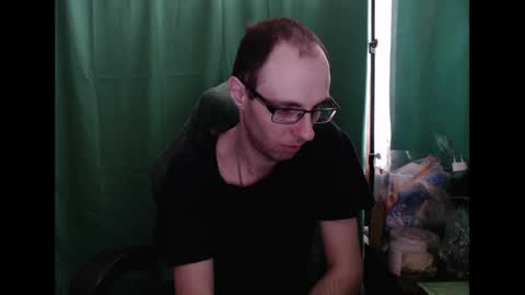 Snapshot of daniel9121 chatting on 04/15/26, 08:32 Daniel9121 online show from 04/15/26, 08:32
