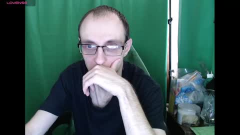 Snapshot of daniel9121 chatting on 04/26/26, 10:46 Daniel9121 online show from 04/26/26, 10:46