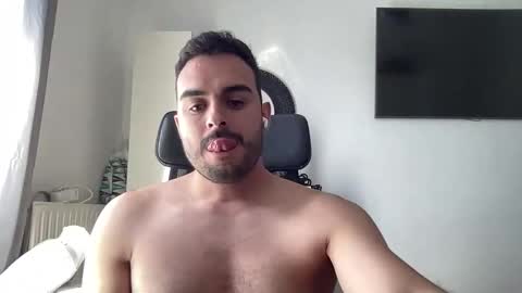 daniel_3827 online show from 06/11/26, 08:45