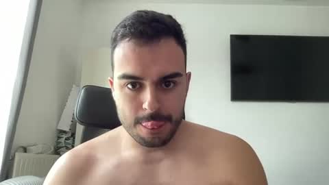 daniel_3827 online show from 06/15/26, 06:37