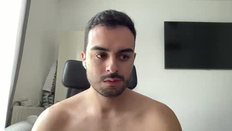 daniel_3827 online show from 06/18/26, 06:46
