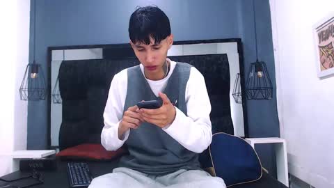 Daniel Delux  online show from 10/29/25, 11:01