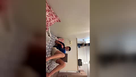 Daniel online show from 03/25/26, 05:08