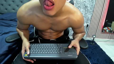 daniel_leconte online show from 11/21/25, 07:18