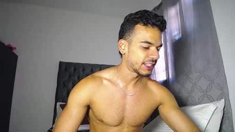 Snapshot of daniel_sherlock chatting on 01/29/25, 02:53 Daniel Sherlock online show from 01/29/25, 02:53