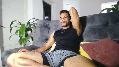 Snapshot of daniel_sherlock chatting on 02/14/25, 01:51 Daniel Sherlock online show from 02/14/25, 01:51