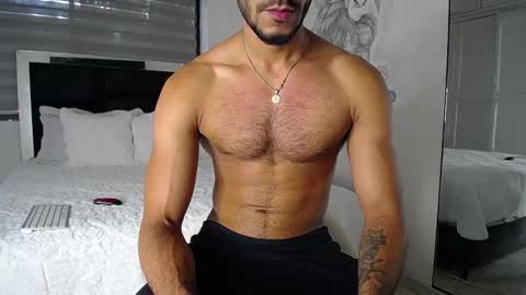 Snapshot of daniel_sherlock chatting on 09/29/25, 12:32 Daniel Sherlock online show from 09/29/25, 12:32