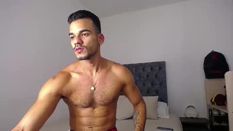 Snapshot of daniel_sherlock chatting on 11/01/25, 01:18 Daniel Sherlock online show from 11/01/25, 01:18