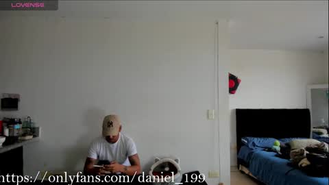 Snapshot of daniel_vianchi chatting on 01/11/25, 05:51 Dani online show from 01/11/25, 05:51