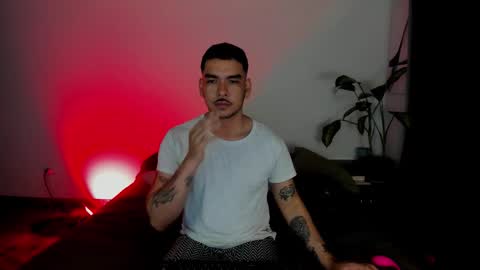 Snapshot of daniel_vianchi chatting on 12/13/25, 09:20 Dani online show from 12/13/25, 09:20