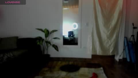 Snapshot of daniel_vianchi chatting on 02/16/26, 05:09 Dani online show from 02/16/26, 05:09