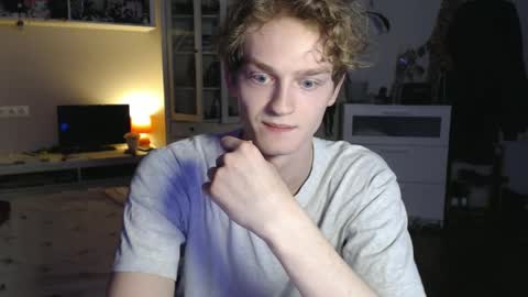 Snapshot of daniel_yumm chatting on 04/03/26, 06:50 Daniel online show from 04/03/26, 06:50