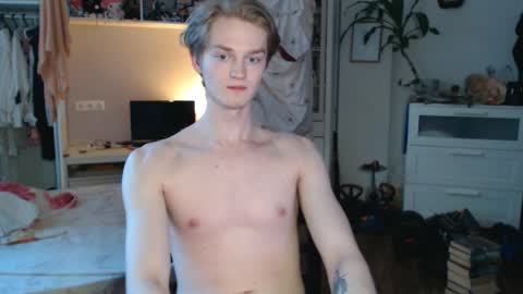 Snapshot of daniel_yumm chatting on 04/25/26, 02:58 Daniel online show from 04/25/26, 02:58