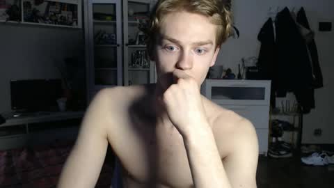 Snapshot of daniel_yumm chatting on 05/10/26, 11:48 Daniel online show from 05/10/26, 11:48