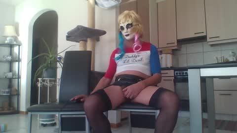 Snapshot of daniela69i chatting on 02/04/25, 12:11 newcumer online show from 02/04/25, 12:11