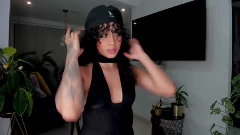 daniela_arenas online show from 11/06/25, 03:07