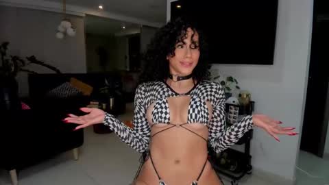 daniela_arenas online show from 11/14/25, 02:21
