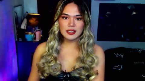 Snapshot of daniela_deusa chatting on 10/01/25, 05:13 Elodie online show from 10/01/25, 05:13