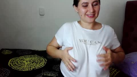 Snapshot of daniela_sexy34 chatting on 01/18/25, 01:19 daniela_sexy34 online show from 01/18/25, 01:19