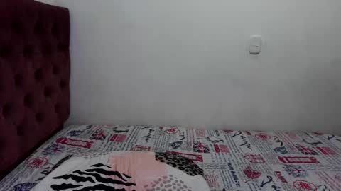 Snapshot of daniela_sexy34 chatting on 03/04/25, 11:11 daniela_sexy34 online show from 03/04/25, 11:11