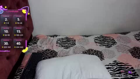 Snapshot of daniela_sexy34 chatting on 12/21/25, 02:19 daniela_sexy34 online show from 12/21/25, 02:19