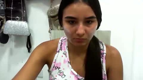 Snapshot of danielaa_foxx chatting on 02/05/26, 02:27 danielaa_foxx online show from 02/05/26, 02:27