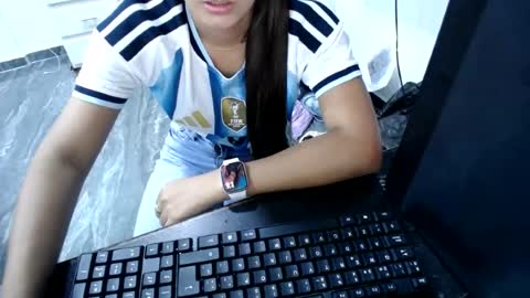 Snapshot of danielaa_foxx chatting on 07/20/26, 12:14 danielaa_foxx online show from 07/20/26, 12:14