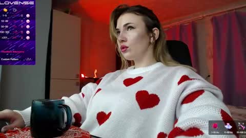 Snapshot of danielacooperx chatting on 02/17/25, 05:53 Daniela Cooper online show from 02/17/25, 05:53