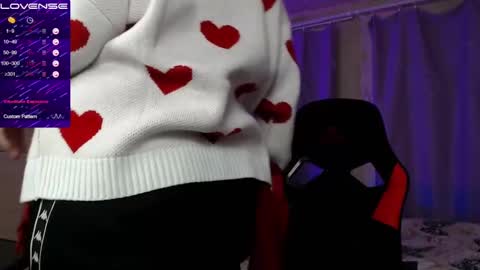 Snapshot of danielacooperx chatting on 02/22/25, 02:52 Daniela Cooper online show from 02/22/25, 02:52