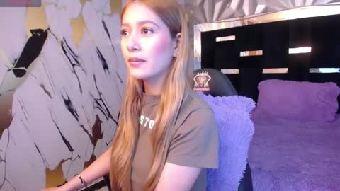 Snapshot of danielahill chatting on 04/21/26, 03:13 Danny online show from 04/21/26, 03:13
