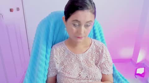 Daniela online show from 11/19/25, 05:51