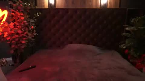 danielareign online show from 03/28/26, 02:05