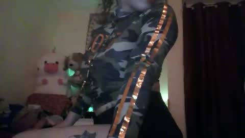 Snapshot of danielatrans662135 chatting on 01/19/25, 12:38 DANIELA online show from 01/19/25, 12:38