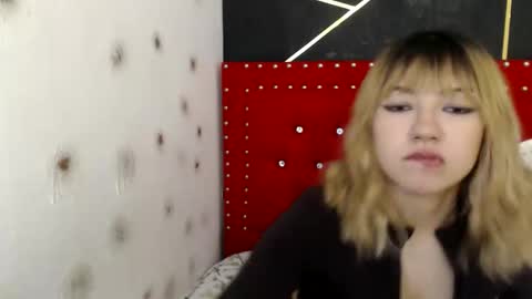 Snapshot of danielawidx chatting on 04/15/26, 01:51 danielawidx online show from 04/15/26, 01:51