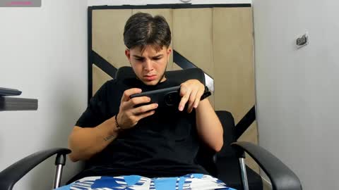 DANIEL online show from 02/01/25, 03:30