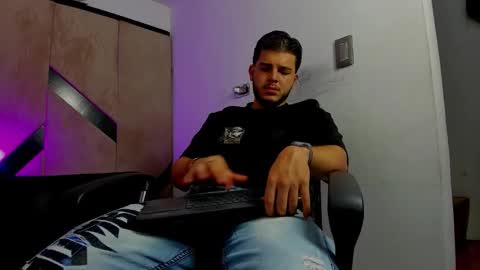 DANIEL online show from 10/28/25, 10:34