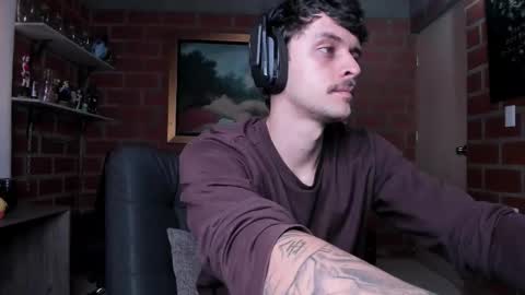 Daniele Bunny online show from 11/08/25, 07:12