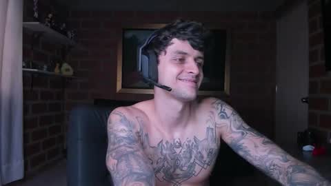 Daniele Bunny online show from 11/25/25, 05:46