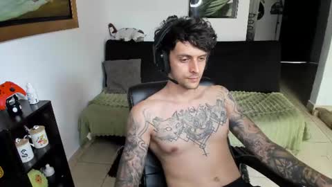 Snapshot of daniele_bunny chatting on 06/30/26, 04:52 Daniele Bunny online show from 06/30/26, 04:52